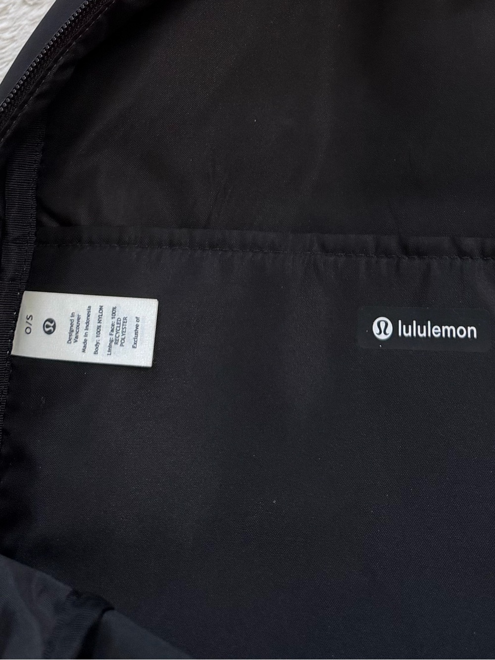 Lululemon Everywhere Backpack 22L - Picture 3 of 11